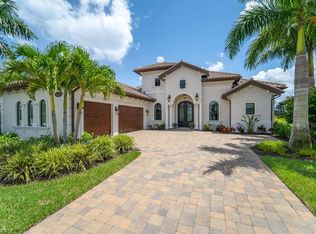 6673 Costa Cir, Naples, FL 34113