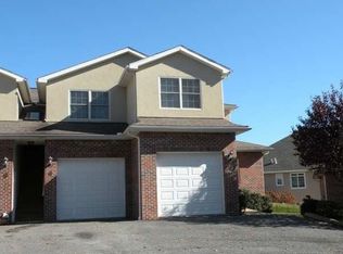 210 Mountain Golf Dr, Morgantown, WV 26508