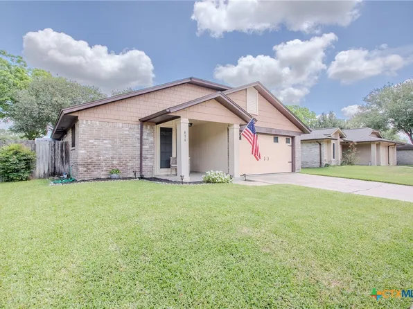 416 Roanoke Dr, Victoria, TX 77904