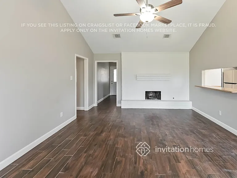11122 Kirwin Ln — Photo 4