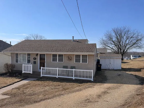 602 6th St, Fulton, IL 61252