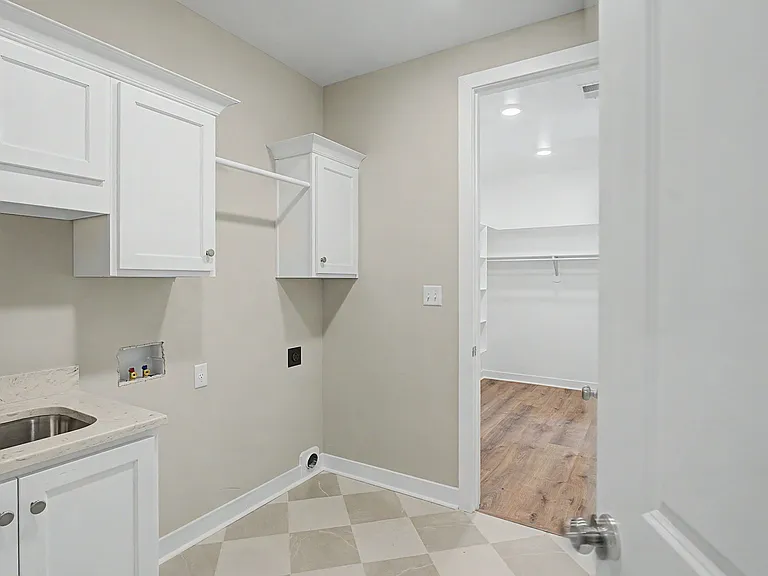 4677 Taylor Trl — Photo 18