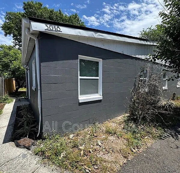 3018 Galaxy Ln — Photo 2