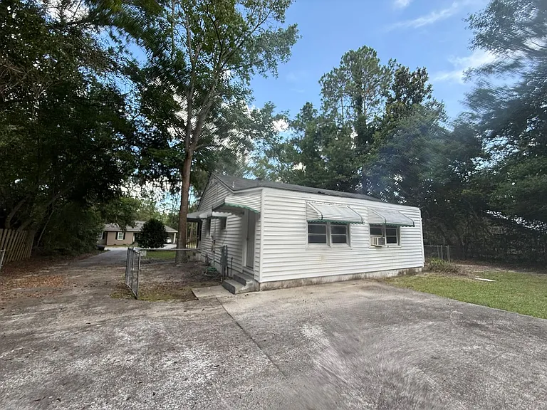219 Vista Cir — Photo 15