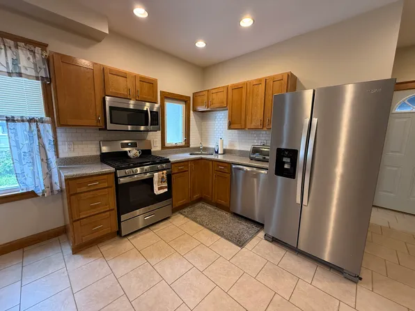 372 Metropolitan Ave #1, Roslindale, MA 02131