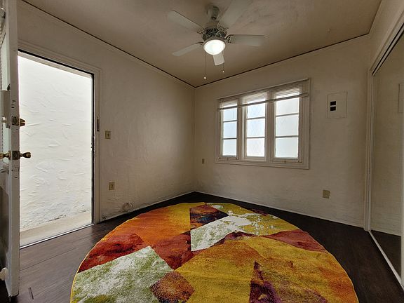 3rd image of 329 Palm Ave