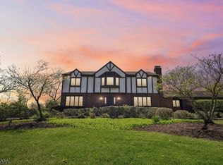 3 Welsh Dr, Florham Park, NJ 07932