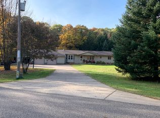 3336 37th St, Elk Mound, WI 54739