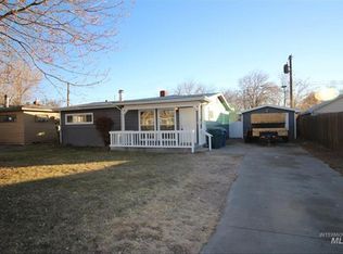 308 Baker Dr, Mountain Home, ID 83647