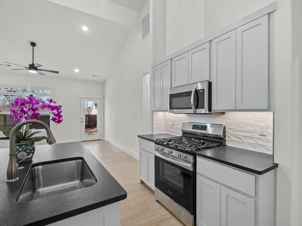 (undisclosed Address), Centerton, AR 72719