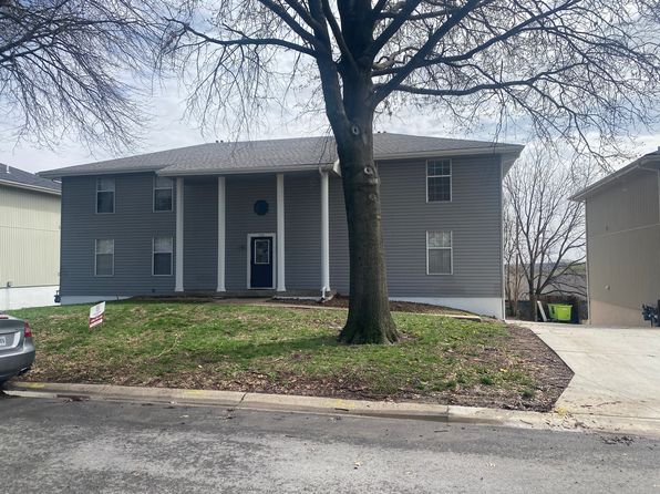 219 NW Barr Rd APT B