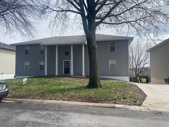 219 NW Barr Rd APT C, Grain Valley, MO 64029