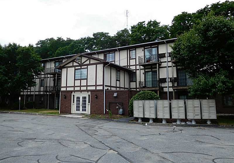 1st image of 79 Ivan St APT 14