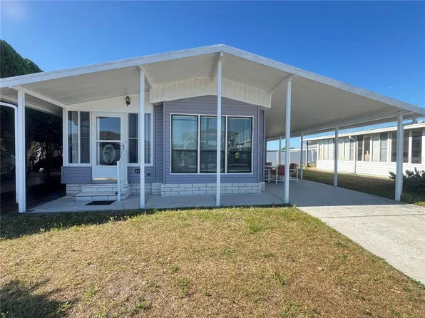 35220 Dodie Dr #13, Zephyrhills, FL 33541