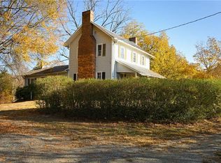 5207 Hampton Rd, Clemmons, NC 27012