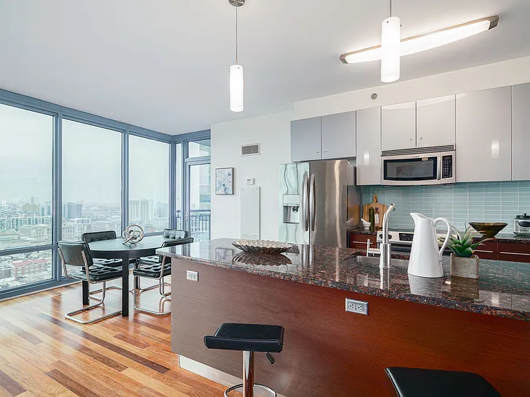 2101 Market St #3201 — Photo 8