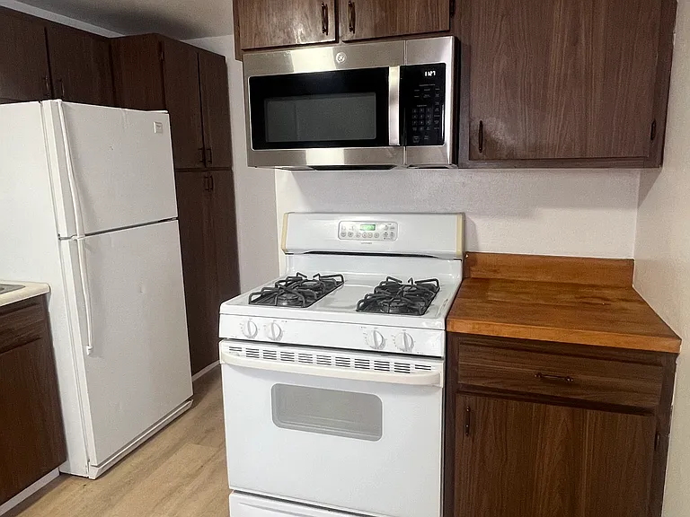 1301 Kennedy Ave #3 — Photo 11