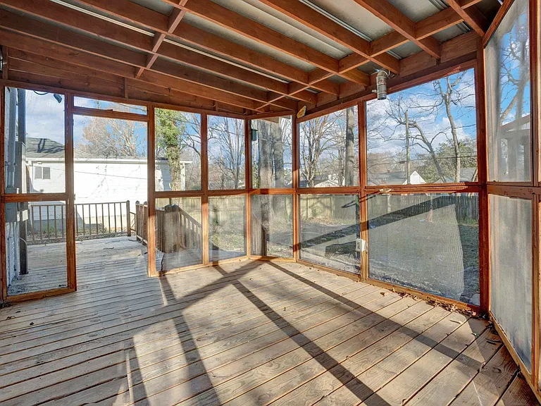 3780 Shirlwood Ave — Photo 30