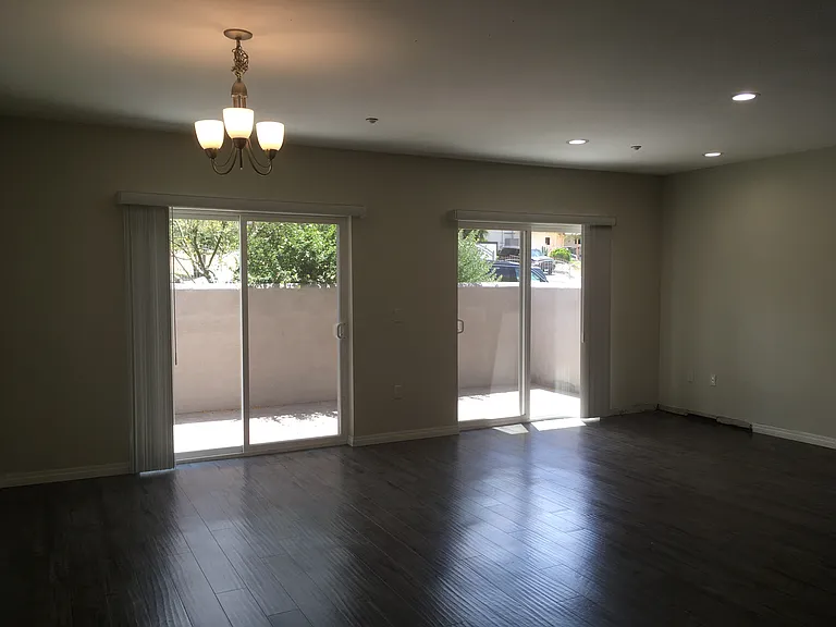 10201 Mountair Ave #104 — Photo 2