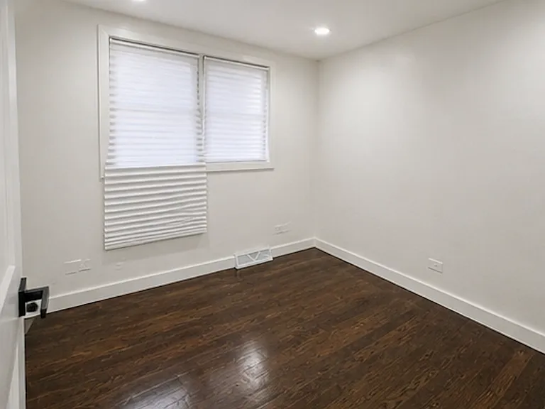 2321 W 81st Pl — Photo 6