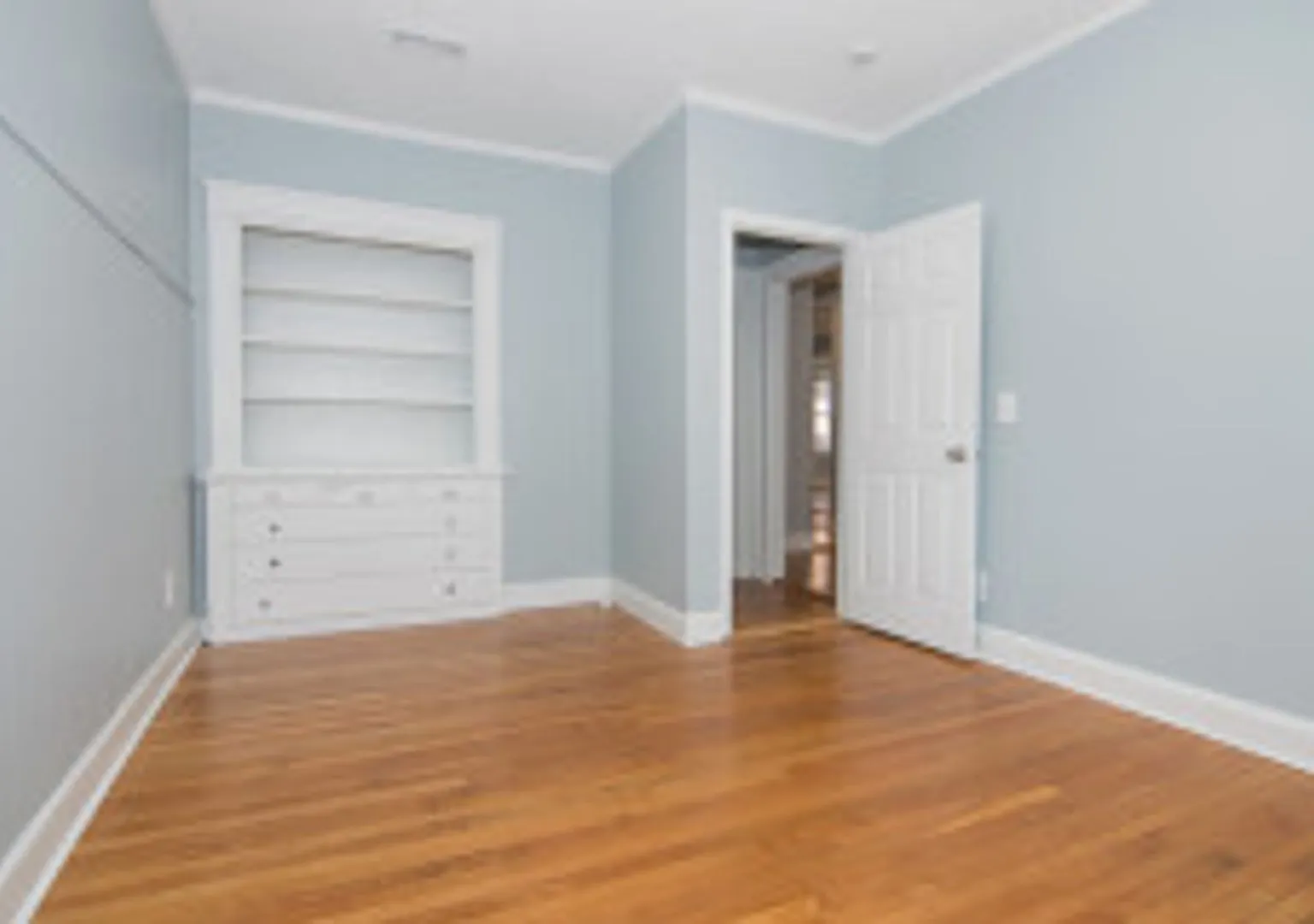 Allston 4 bed 1.5 bath - 9/1 — Photo 4