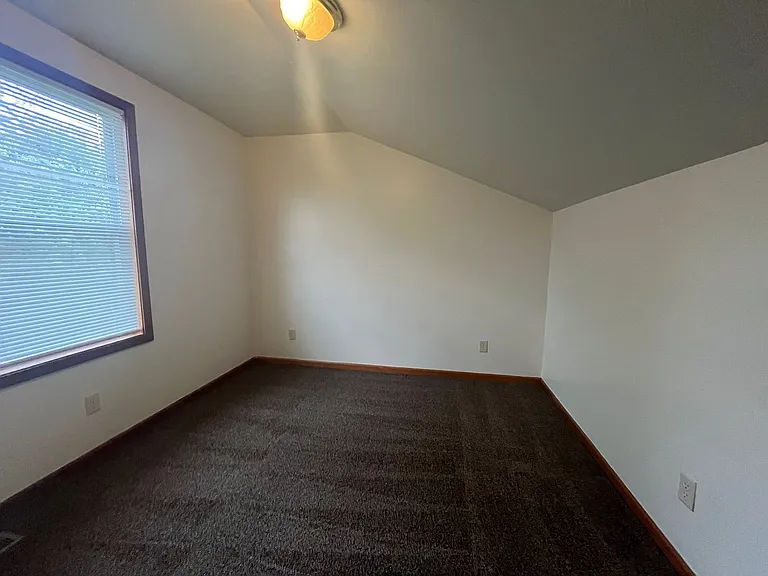 529 S Silverwood Ln #A — Photo 10