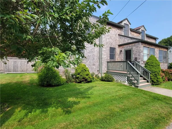 23 Morgan St, Newport, RI 02840