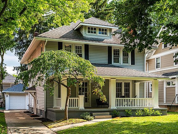 2nd image of 22 Beverly Pl