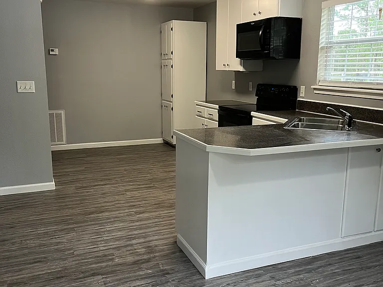 405 Scenic Hill Rd — Photo 5