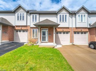 7 Glory Hill Rd, Saint Catharines, ON L2P 0C7