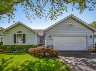 727 Mac Gregor Rd, Lockport, IL 60441