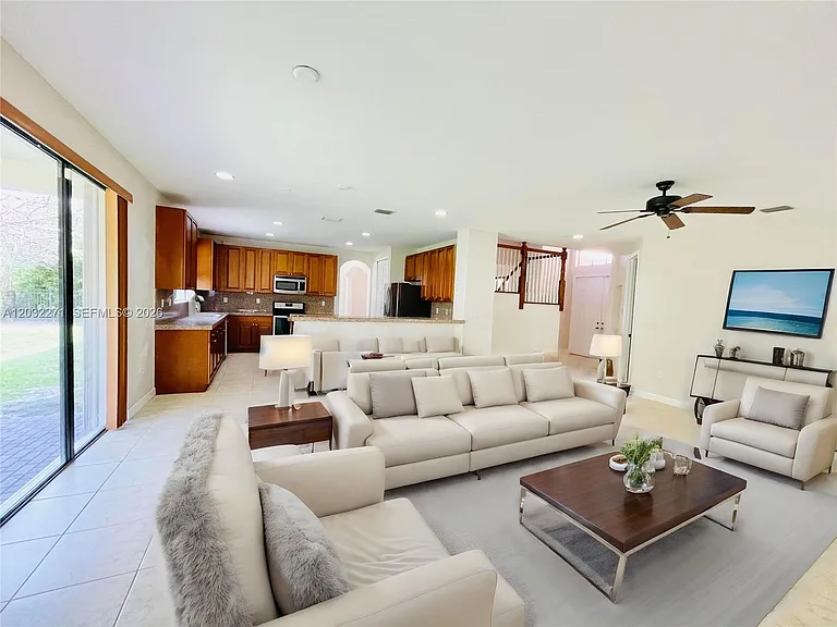 7427 SW 189th St — Photo 3