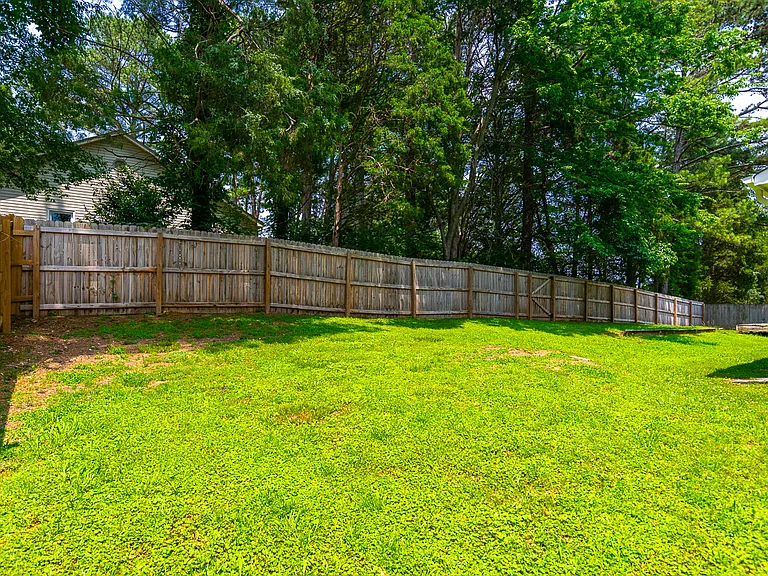 157 Greenwood Dr — Photo 35