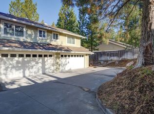 1631 Grant Rd, Mount Shasta, CA 96067