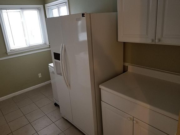 4th image of 27368 Townley Ave