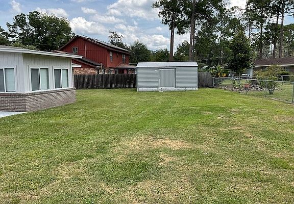 5th image of 1612 SW Saint James Ct