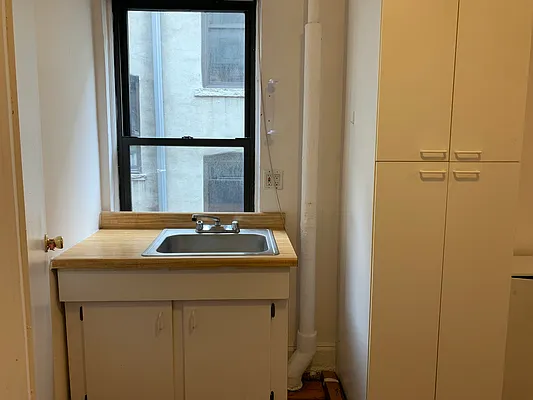 Rented by Prince Real Estate Associates LLC | media 6