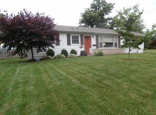 5871 Meadowbrook Dr, Fort Wayne, IN 46835