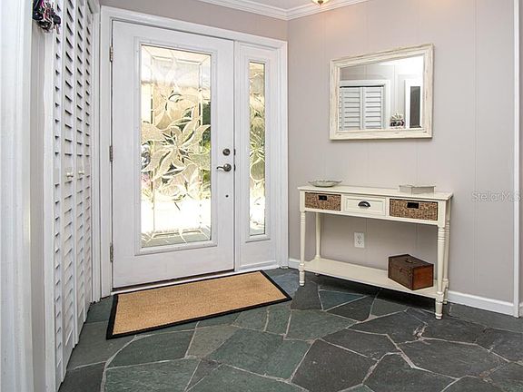 4th image of 1010 Spencer Ave