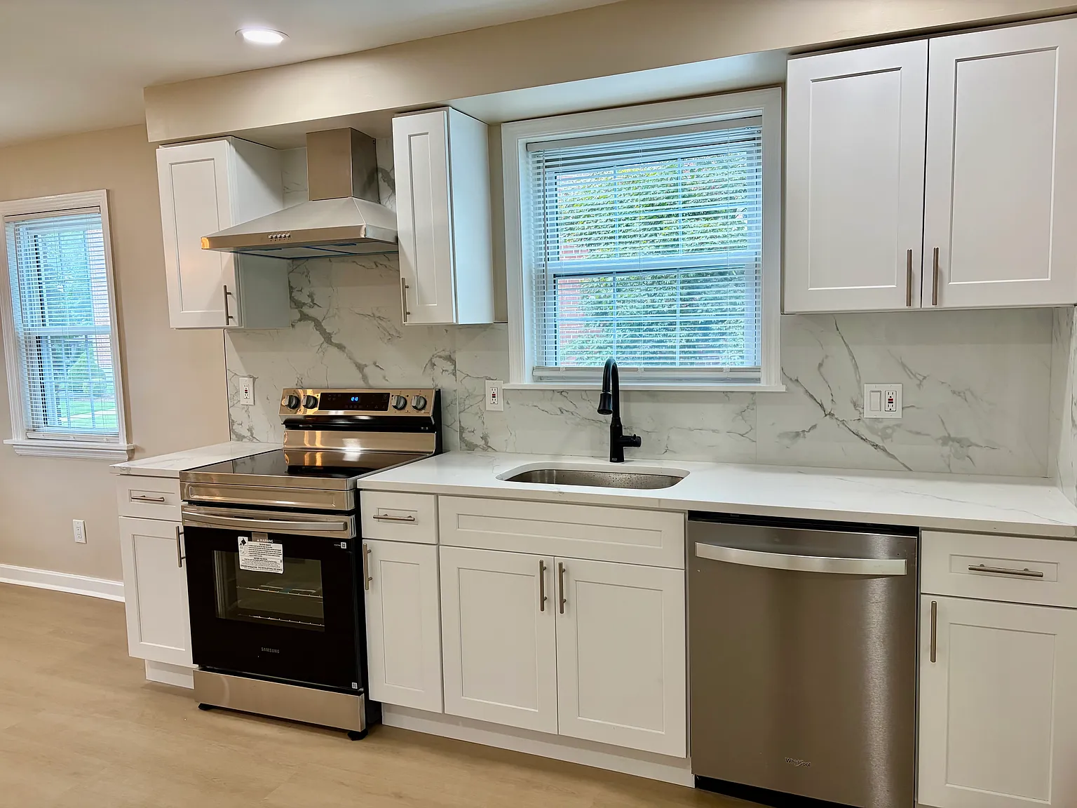 4 bed, 3.5 bath, 2693 sqft, $2,799 — Photo 4