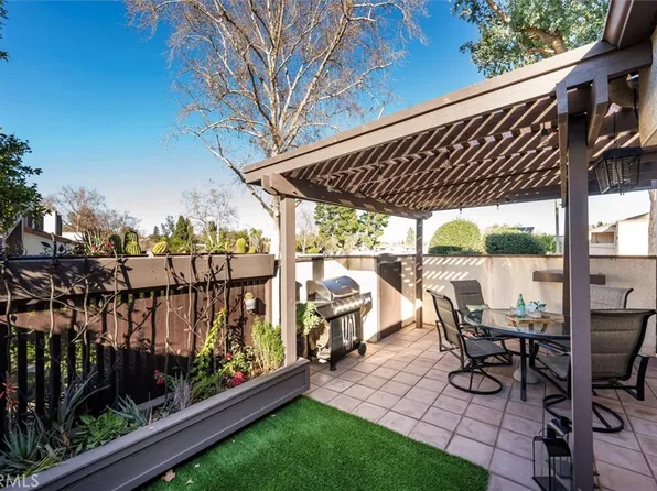 25781 Player Dr, Santa Clarita, CA 91355