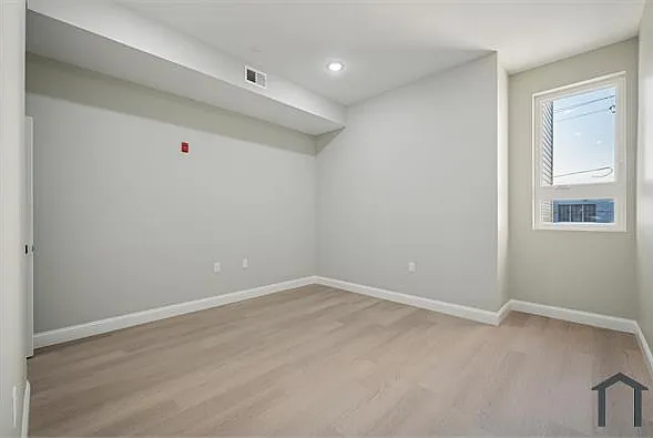 105 N 63rd St #5 — Photo 6