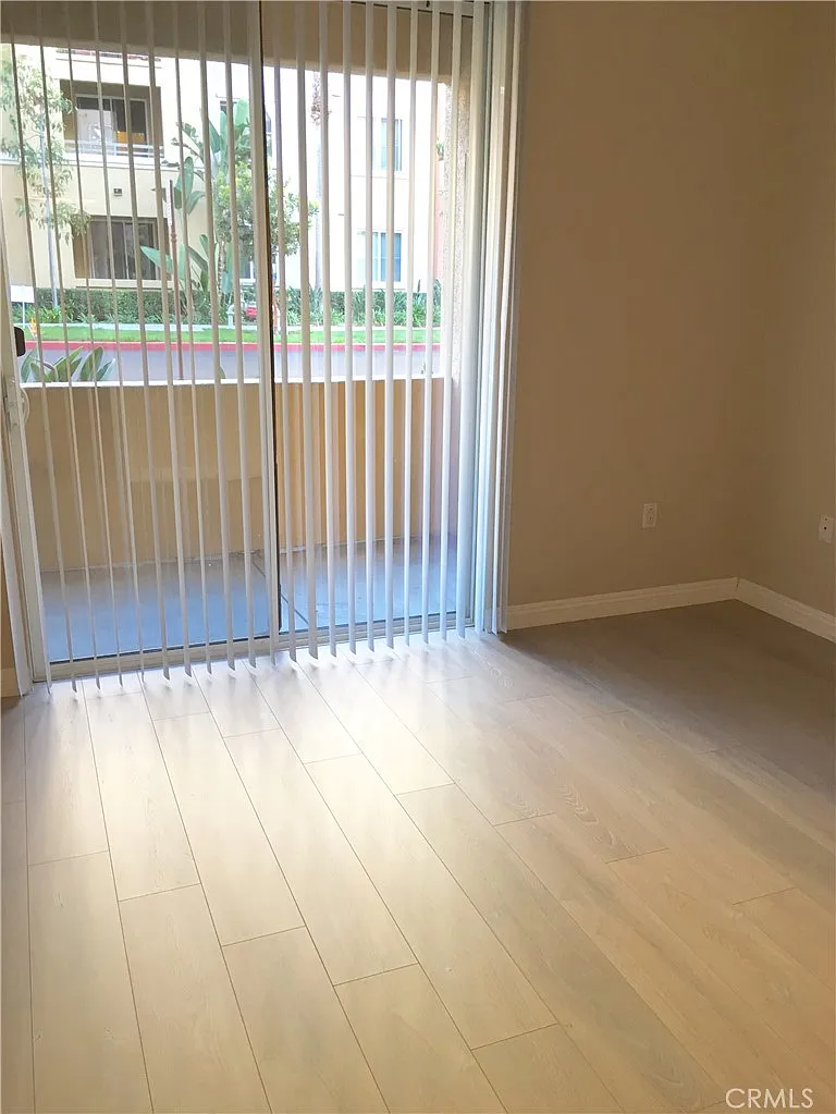 1 bed, 734 sqft, $2,750 — Photo 3