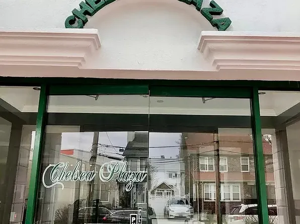 4 Chelsea Pl, Great Neck, NY