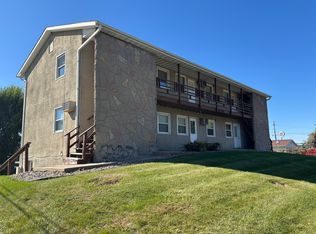 606 N Main St APT 8, Holmen, WI 54636