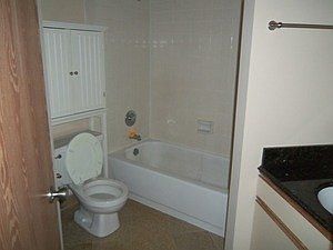 4th image of 1744 Eastwood Ct APT 5