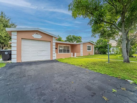 2nd image of 4655 NW 41st Place