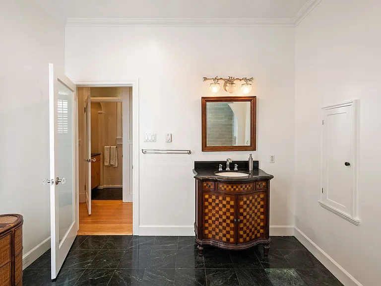 1264 Sacramento St — Photo 14