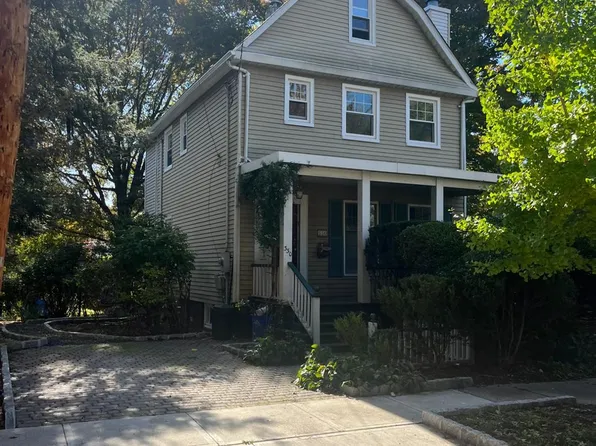 330 Summit Pl, Highland Park, NJ 08904
