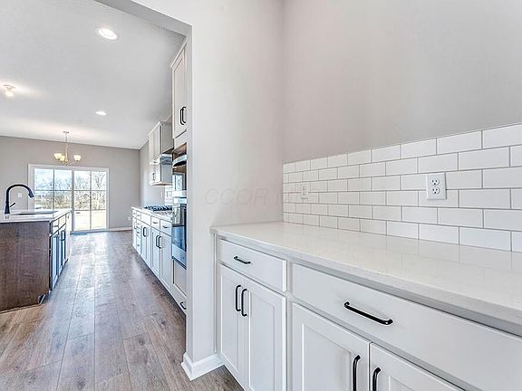 3rd image of 7256 Coralberry Way
